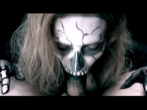 ❤️ Demon merch sugno ceiliog gyda'i geg du a llyncu cum. Porn rhefrol ar cy.sex00.top ️❤